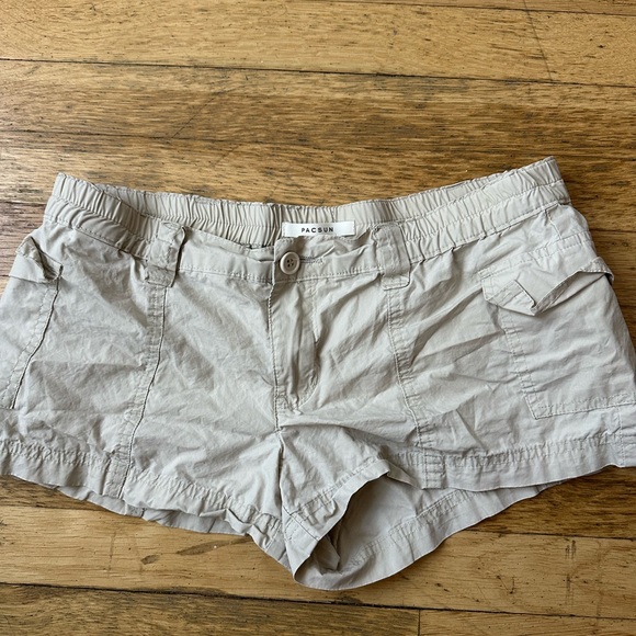 PacSun Pants - PacSun Women's Tan Cargo Shorts
